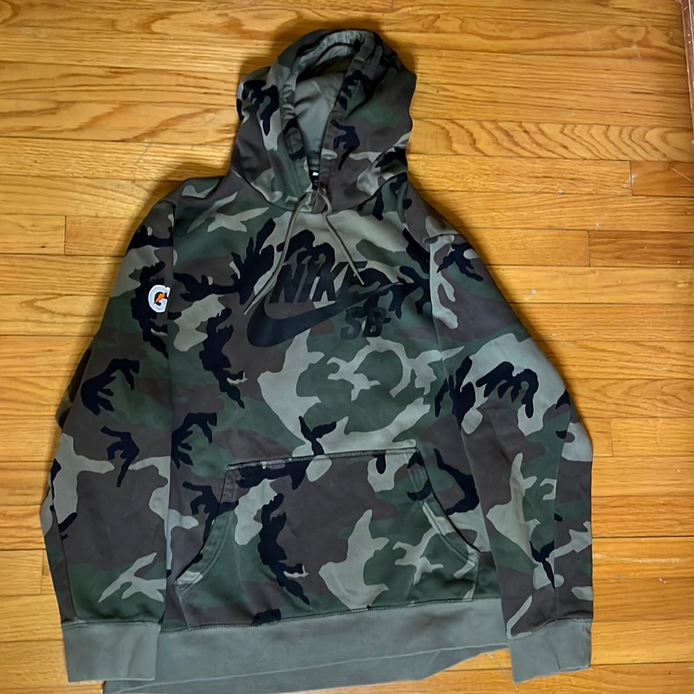 Nike Camo Hoodie